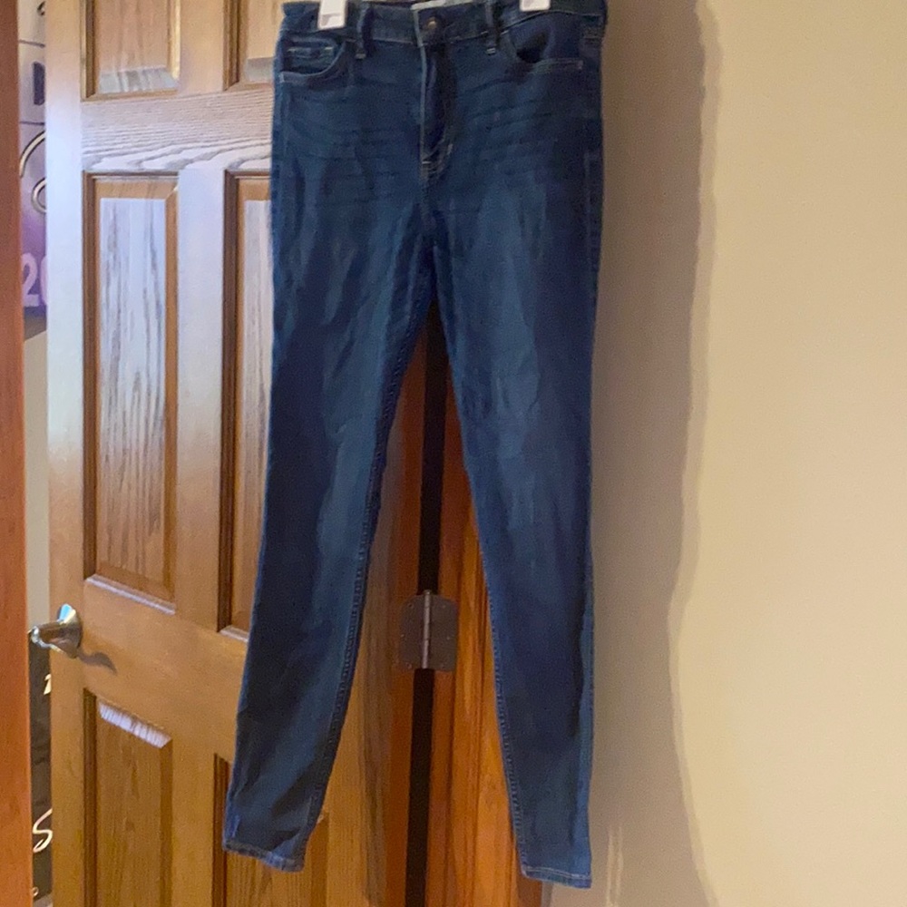 Hollister Skinny Medium Wash Jeans
